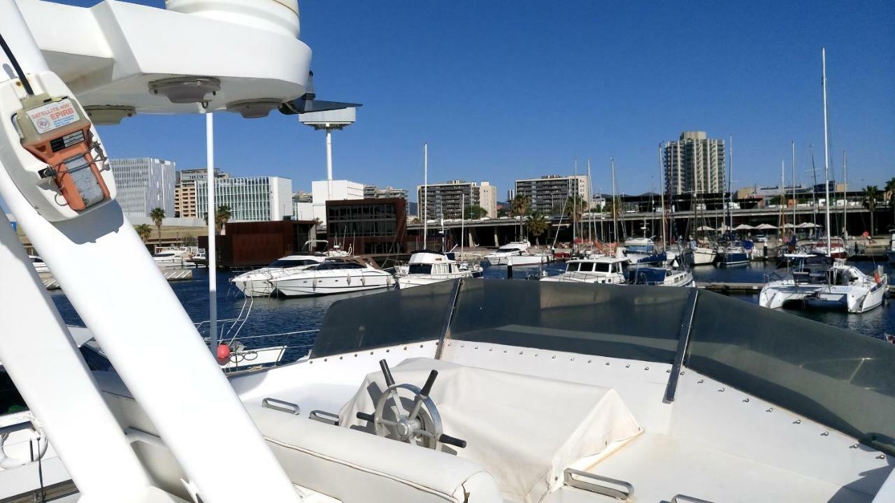 Your Own Private Yacht Sant Adria de Besos Exterior photo