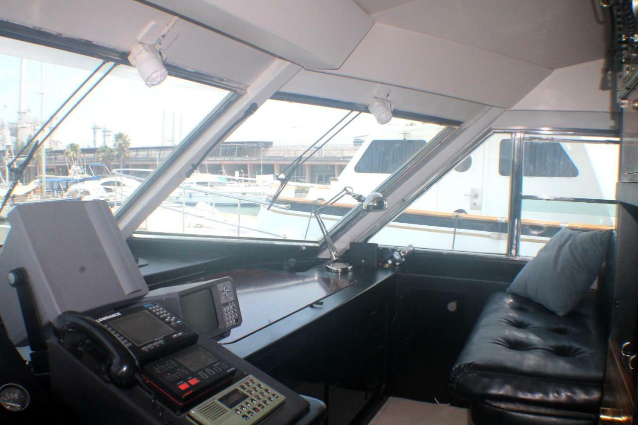 Your Own Private Yacht Sant Adria de Besos Exterior photo